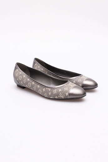 Louis Vuitton Monogram Canvas Ballet Flats Metallic Grey