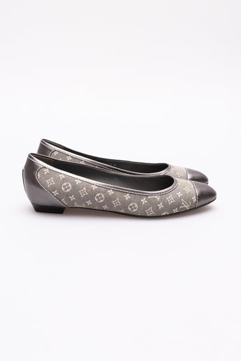 Louis Vuitton Monogram Canvas Ballet Flats Metallic Grey