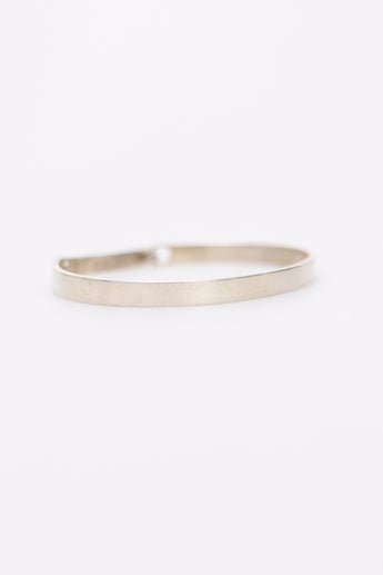 Natasha Schweitzer Tallows Bangle in Silver