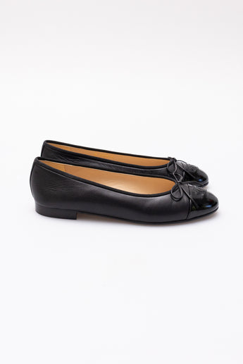 Chanel Cambon Ballet Flats Black