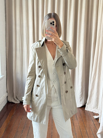 Burberry Reymoore Short Trench Coat